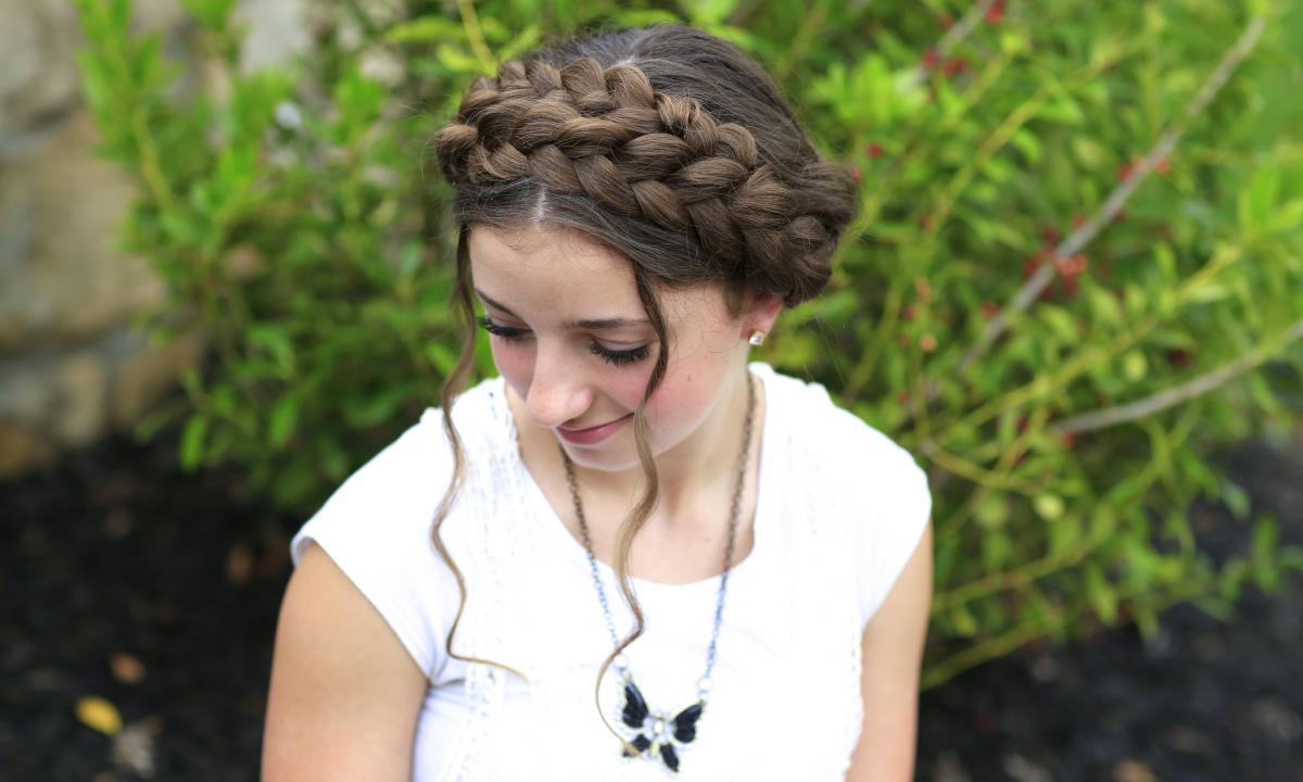 How to braid beautifully hair of average length