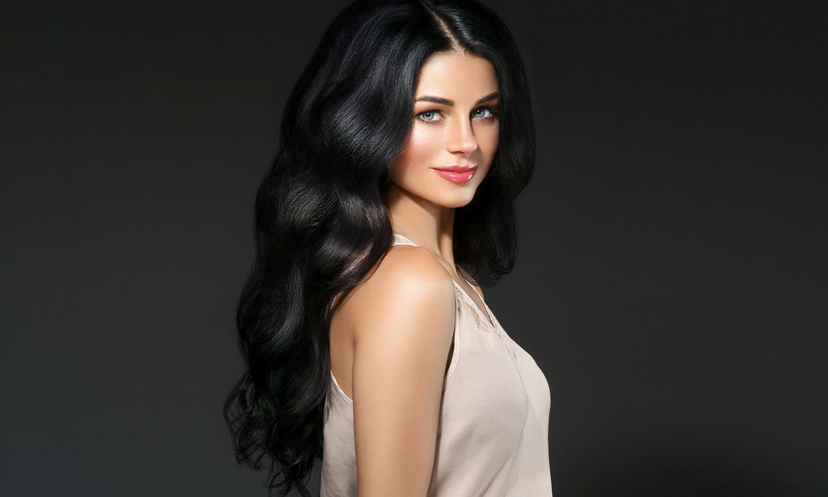 Effective hairstyles for long black hair