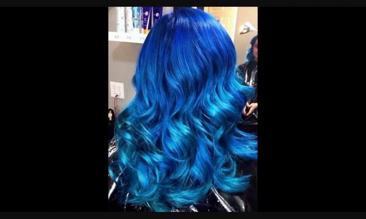 How to dye hair in blue color