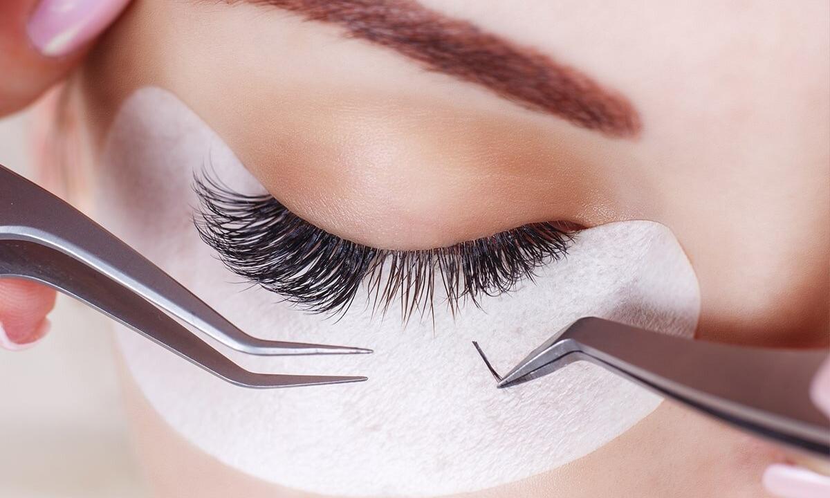 How to do eyelash extension