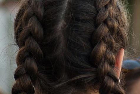 How to braid hair of average length