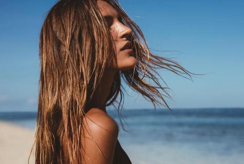 How to protect hair from the sun
