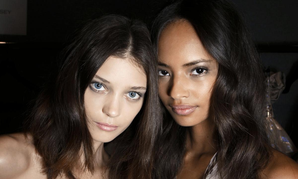 How to pick up hair color under tone of skin