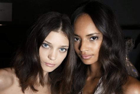 How to pick up hair color under tone of skin