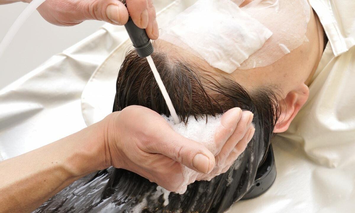 Clarification of tips of hair: how to carry out the procedure