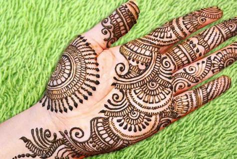 Than to paint over henna