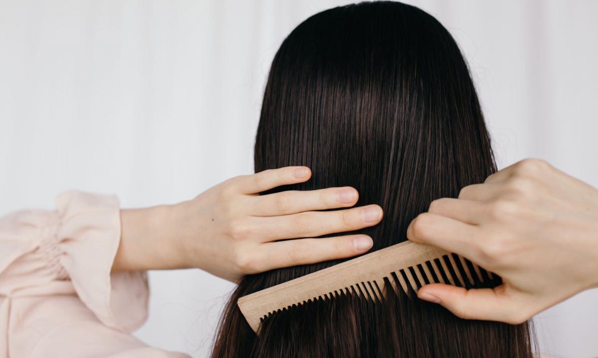What prevents to have healthy hair