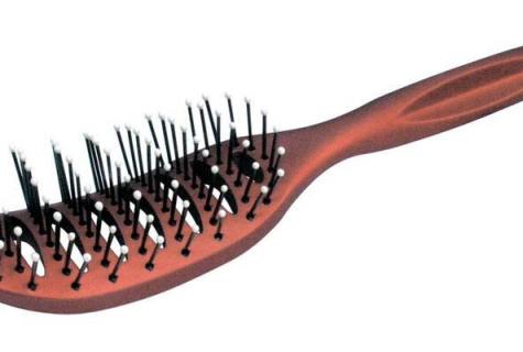 Metal hairbrushes for hair: advantage or harm