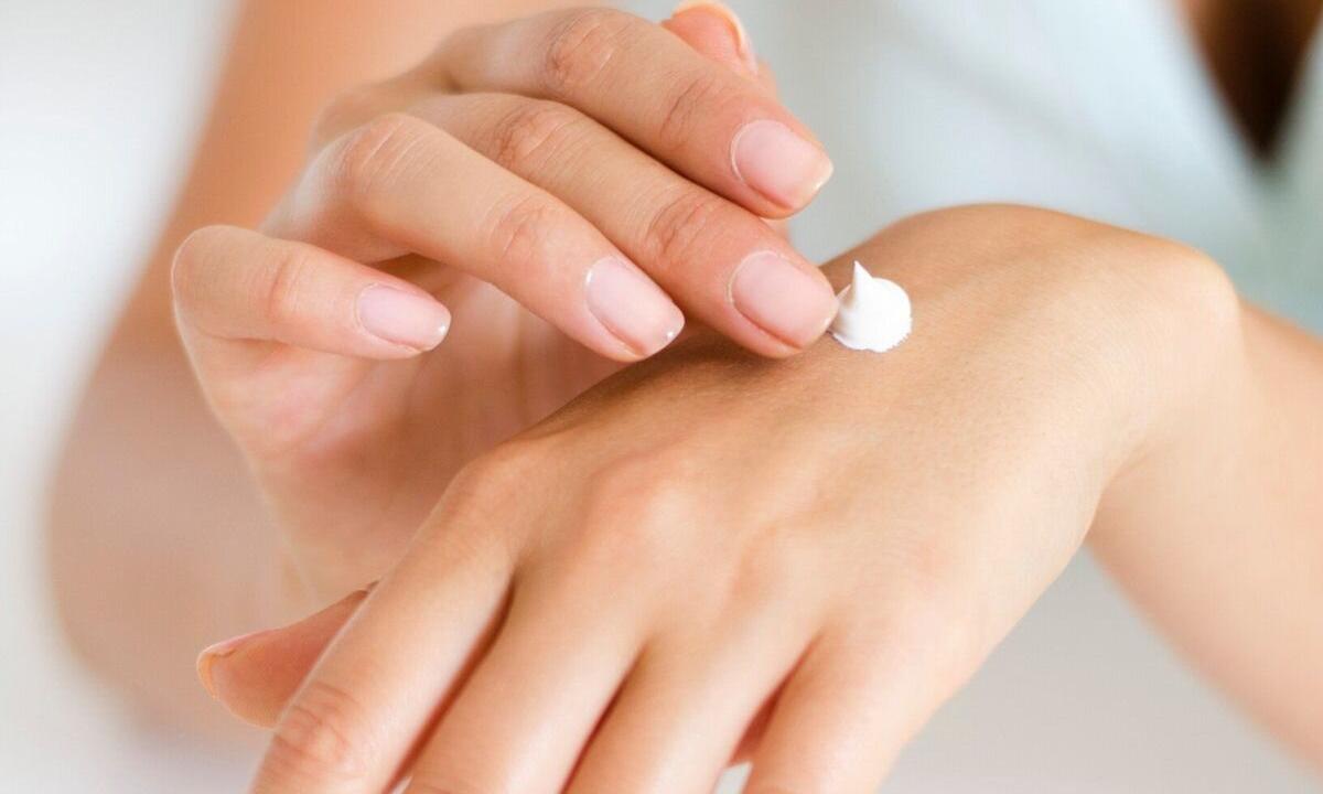 How to make skin of hands smooth