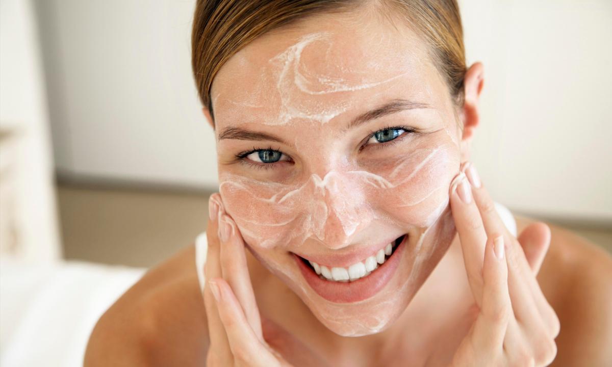 Care for oily skin of the person