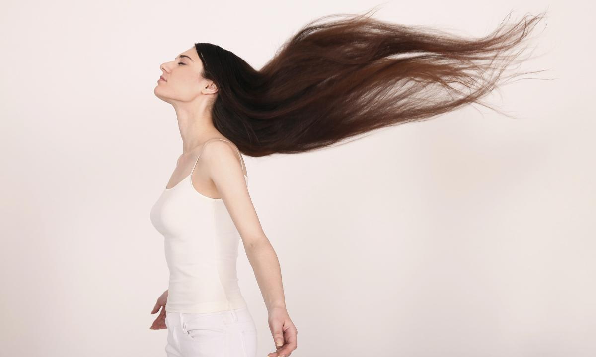 How to look after in the flying long hair