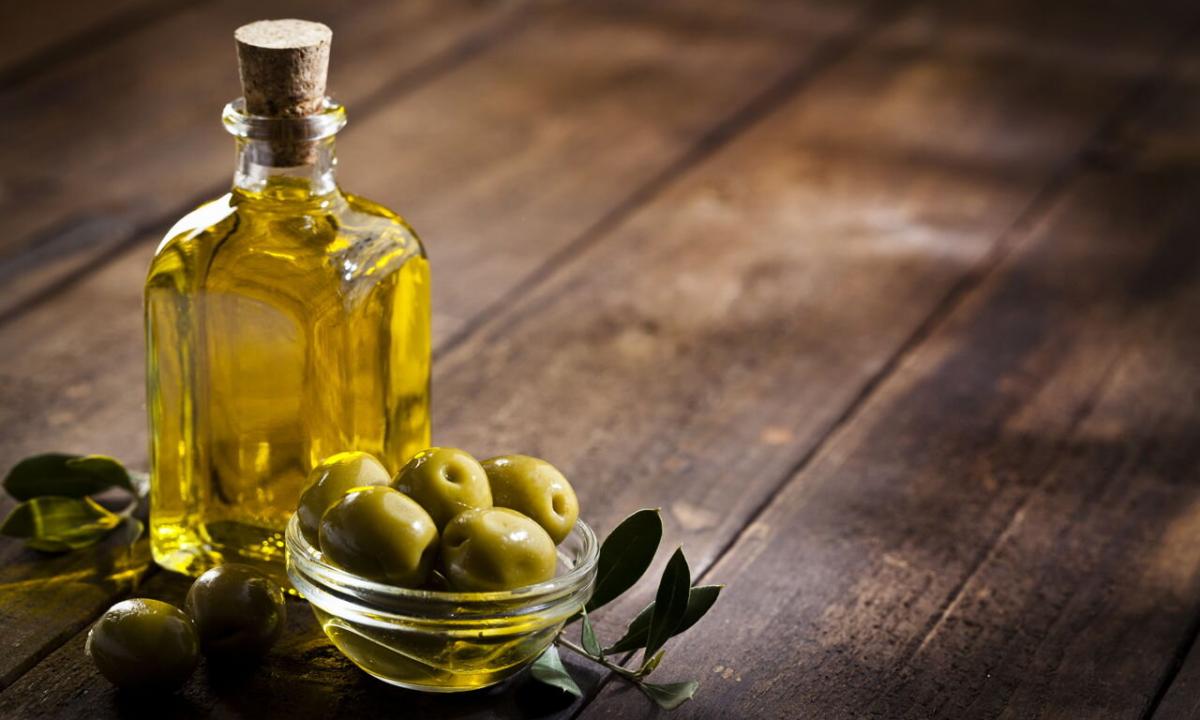 How to use olive oil for the person