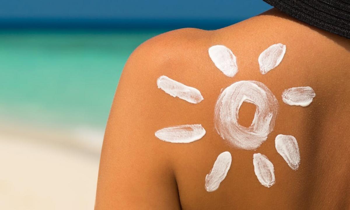 How to remove reddening after suntan