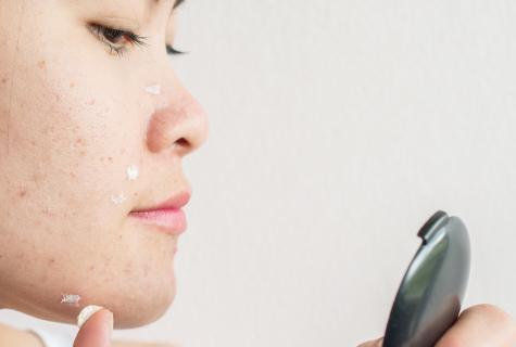 Spots from pimples: effective ways of treatment