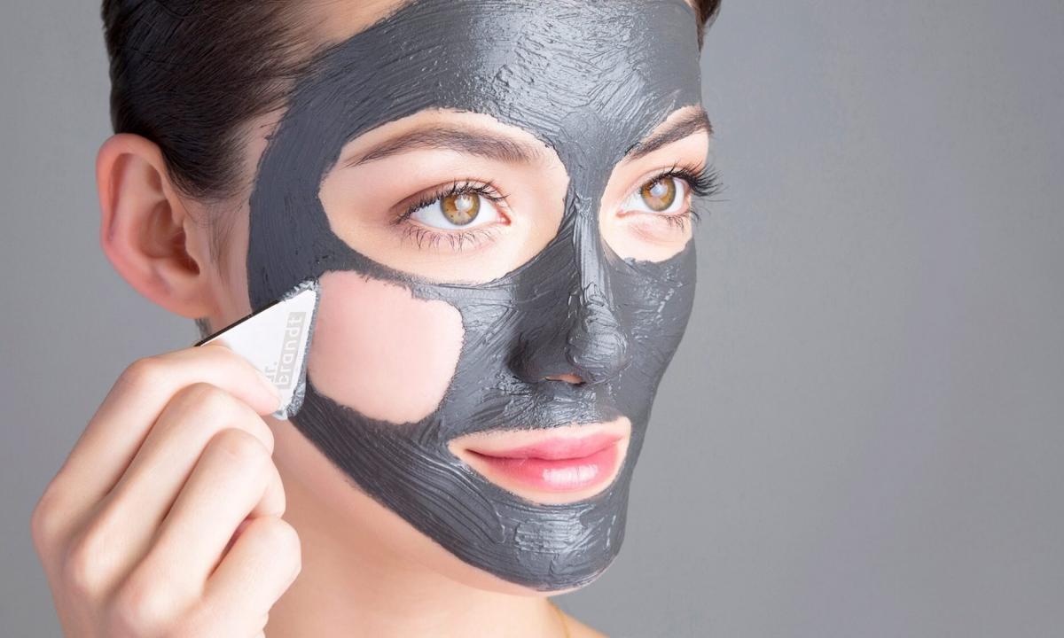 How to make cosmetic masks against black dots