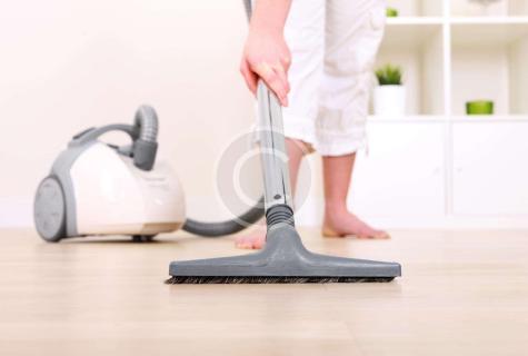 Cleaning of problem skin by means of the vacuum sparing cleaner