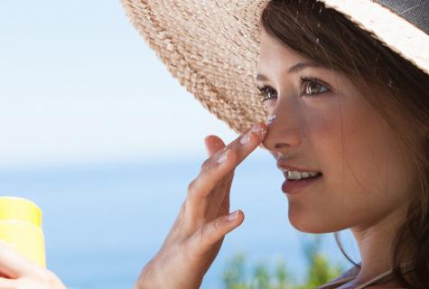 How to protect skin from the sun