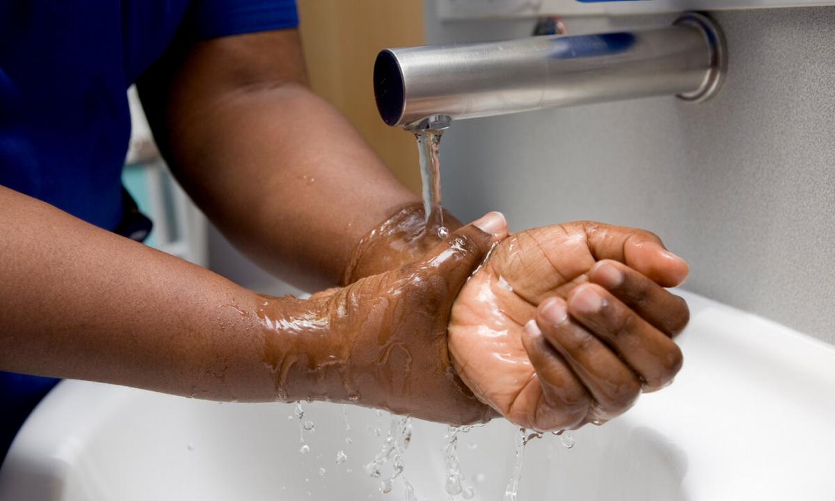 Antibacterial hand soap: whether kills microbes?