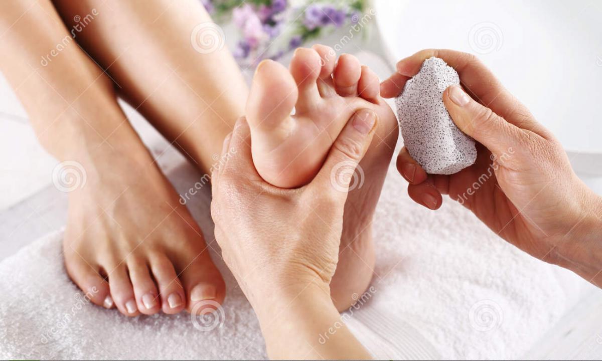 How to prepare skin foot by flying