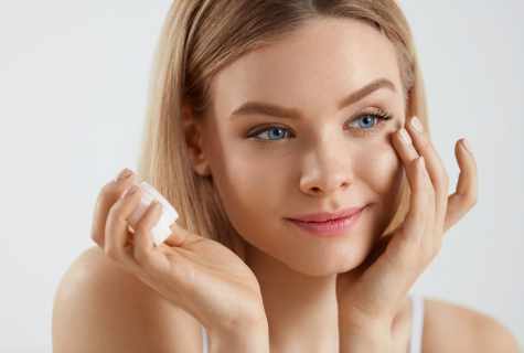 How to purify skin around eyes