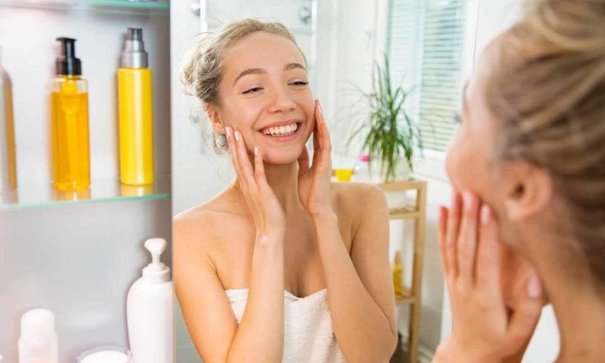How to give to skin healthy look