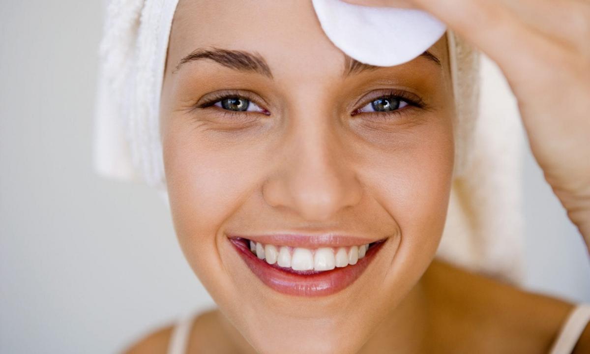 How to reduce skin oiliness
