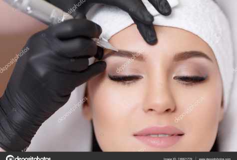 Removal of permanent make-up of eyebrows in house conditions