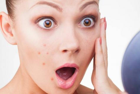 What to do with pimples on the face