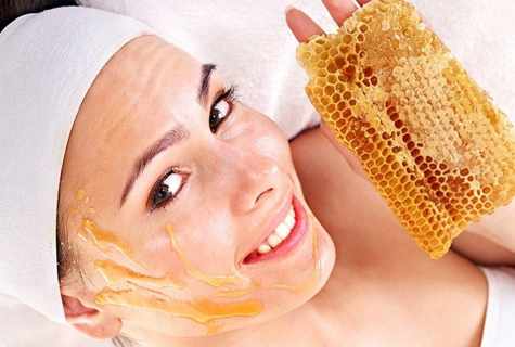 How to use honey in preparation of face packs