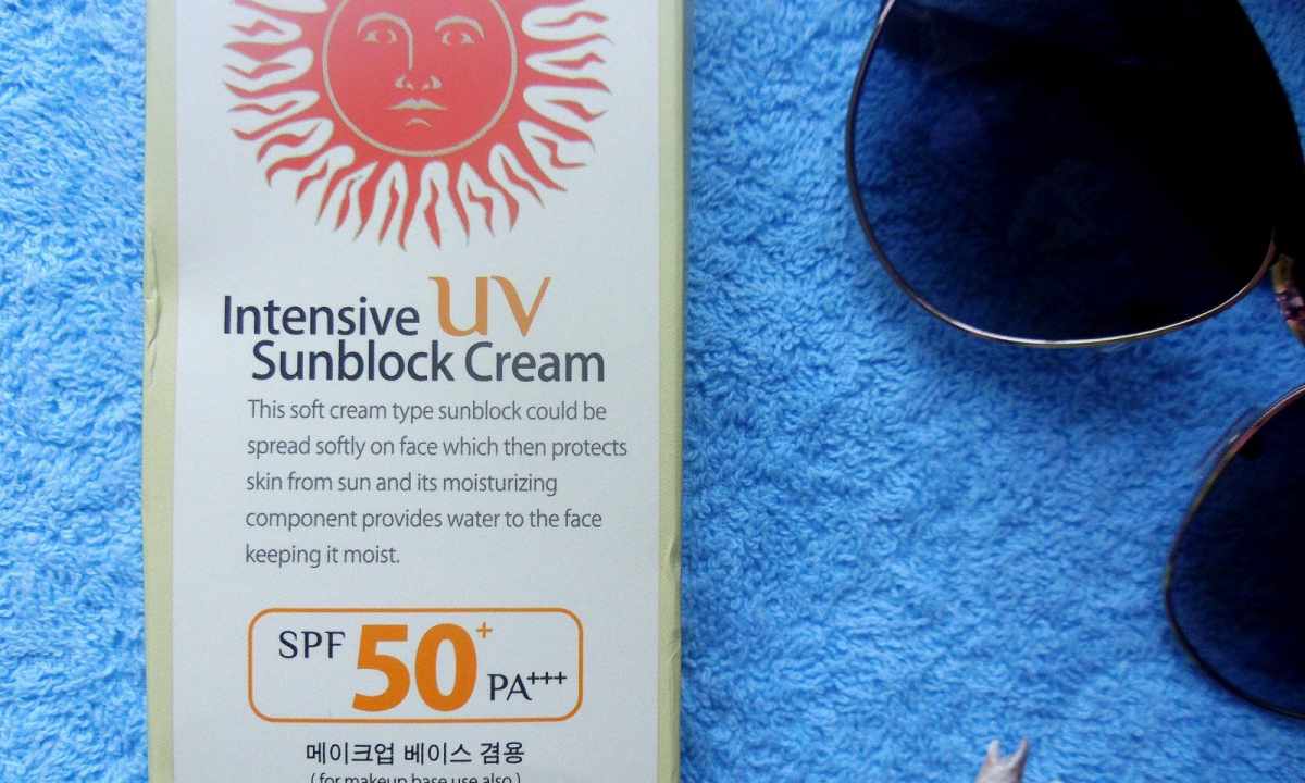 Whether it is possible to use sunblock cream instead of day