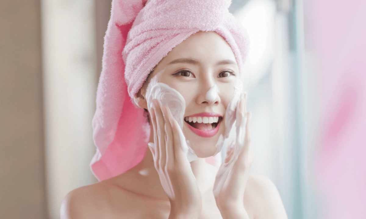How to clean face skin in 10 days