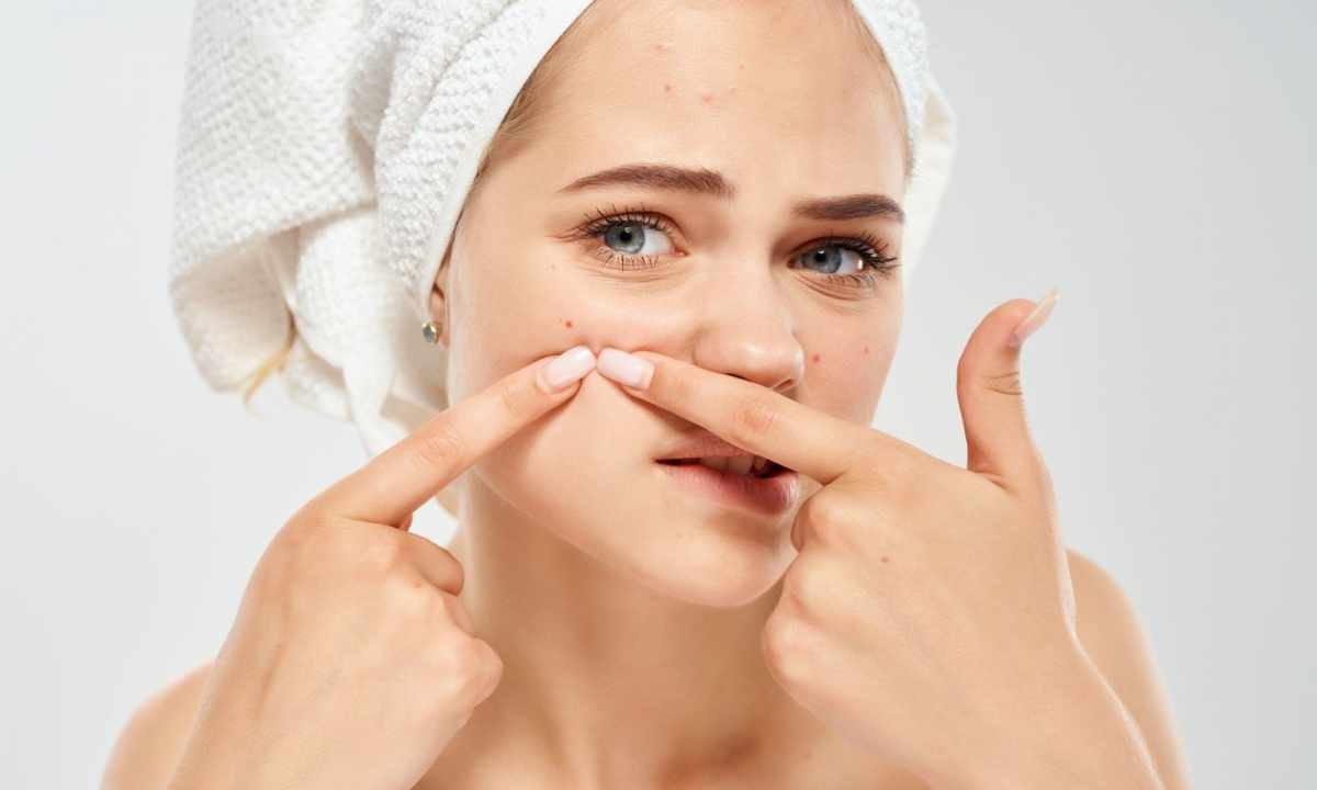 How to clean face from pimples