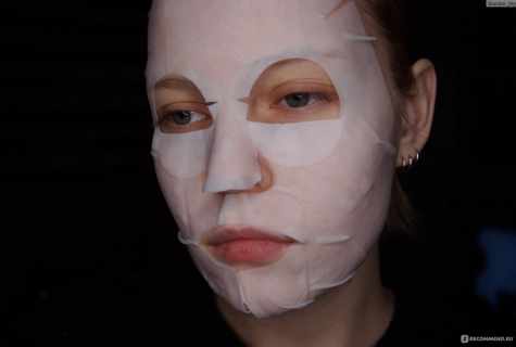 Moisturizing masks for the person after 45 flyings