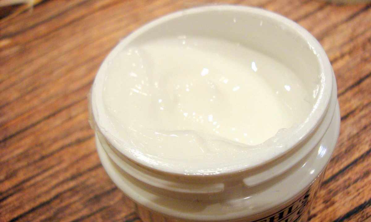What face cream to use in the flying