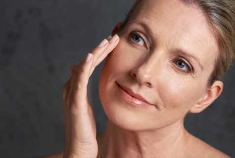 We get rid of wrinkles on the face folk remedies