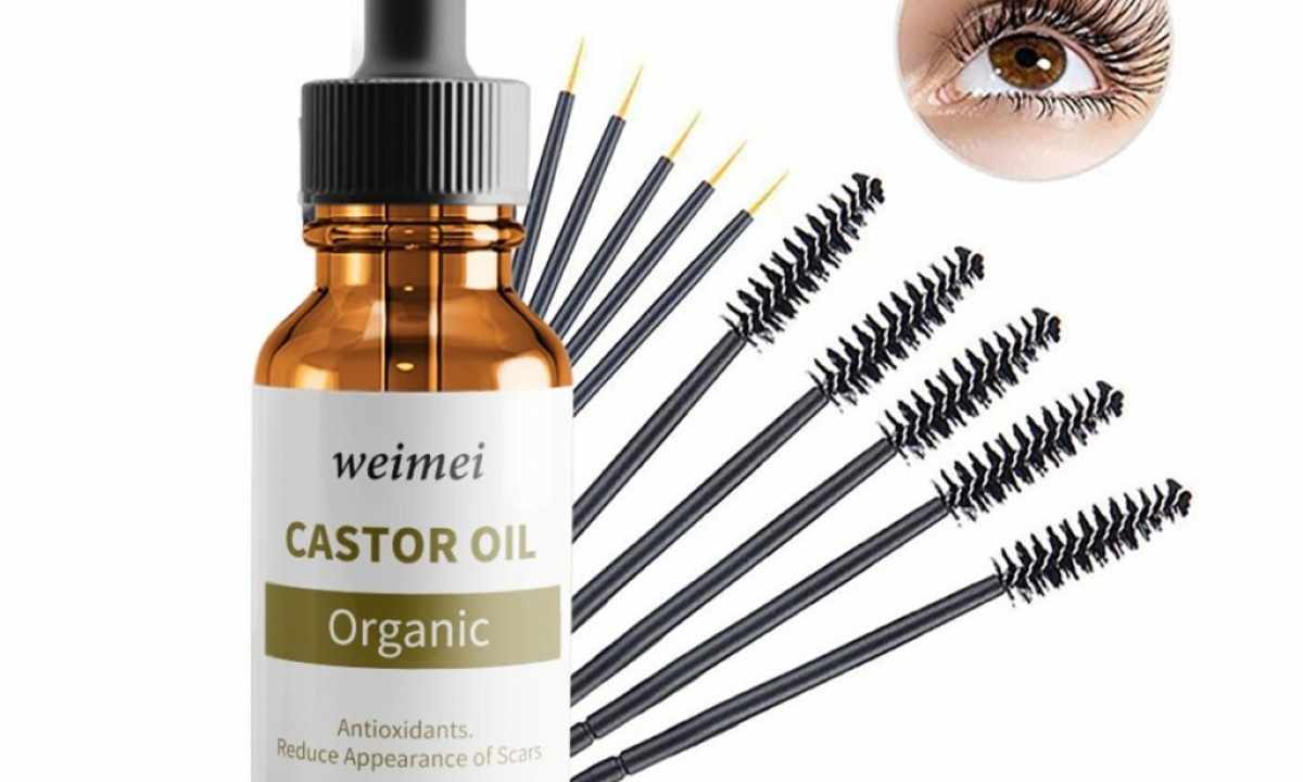 Effective oils for growth of eyelashes