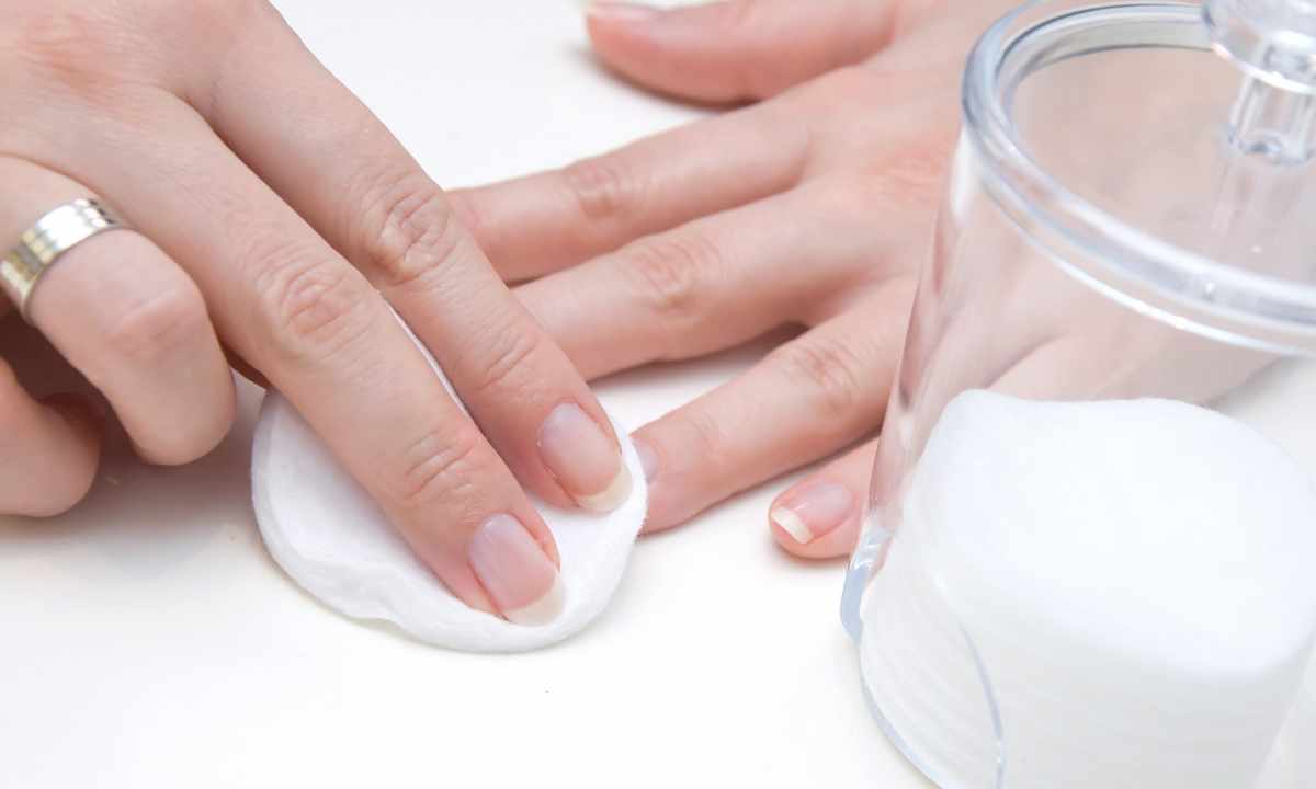 How to remove gel from nails