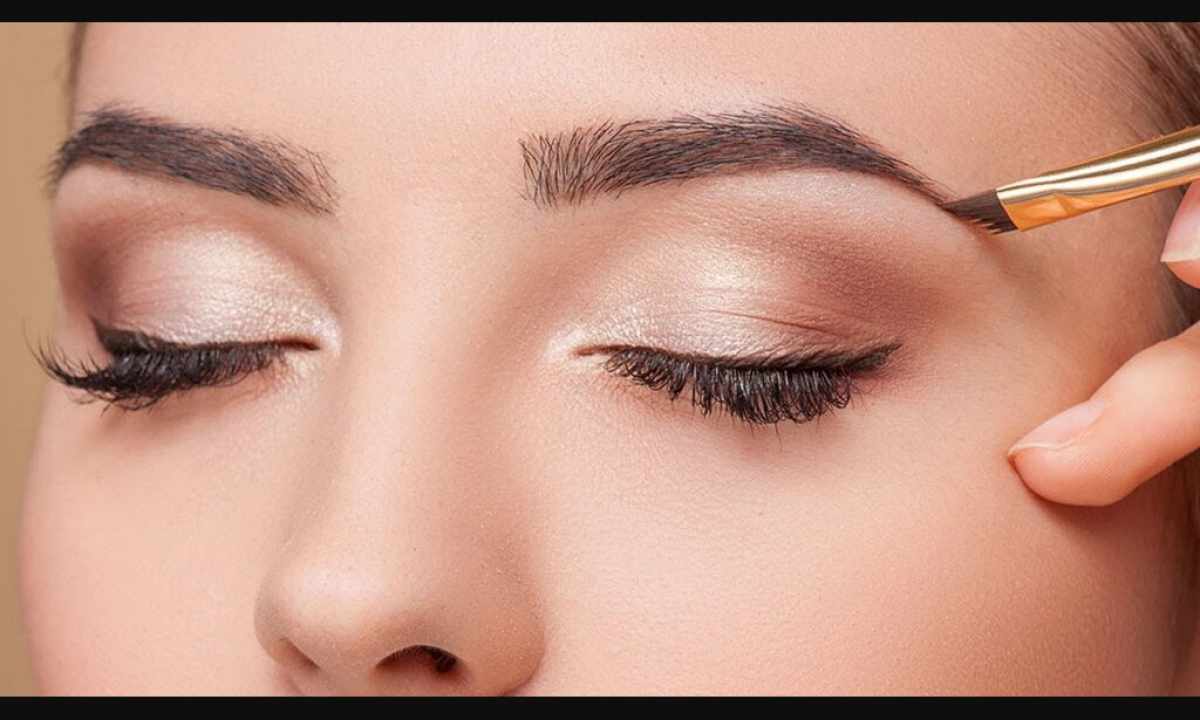 How to define shape of eyebrows