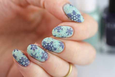 Step-by-step master class of New Year's design of nails