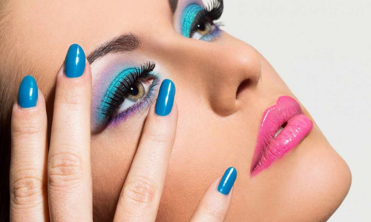 As it is ideal to make up nails