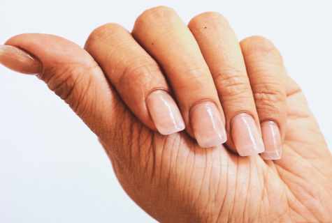 How to bleach nails in house conditions