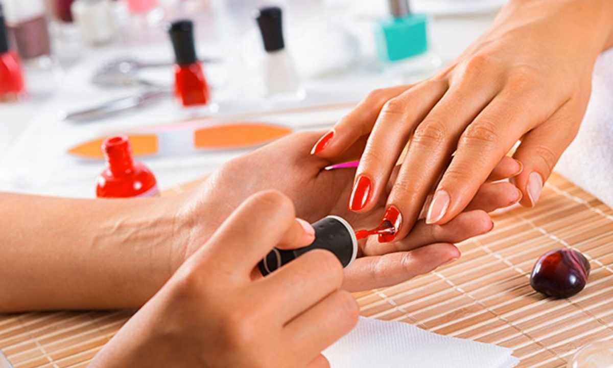 How to learn to increase nails in house conditions