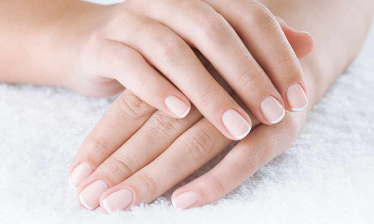 Confidential rules of beautiful and healthy nails