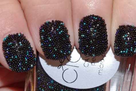 How to make manicure with caviar beads and usual varnish