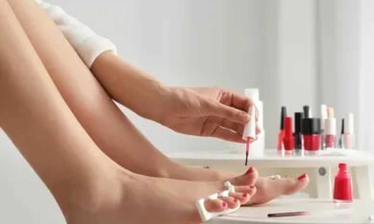 How to learn to do pedicure