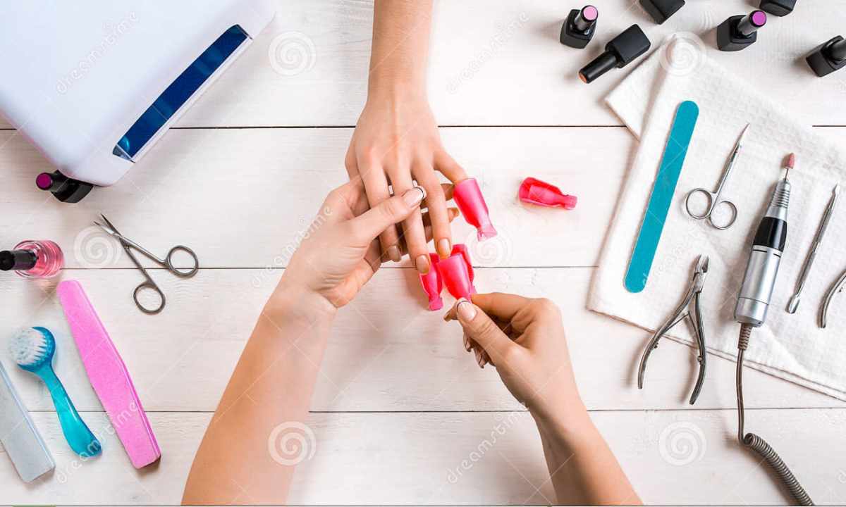What is hardware manicure