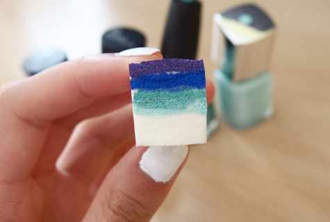 How to make manicure with sponge