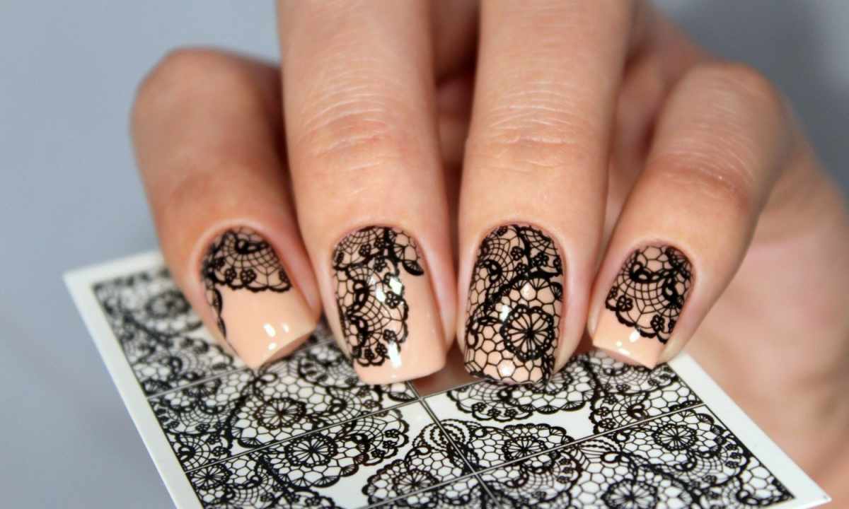 How to draw lace on nails