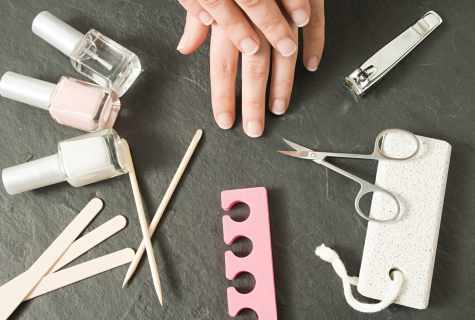 How to make hardware manicure