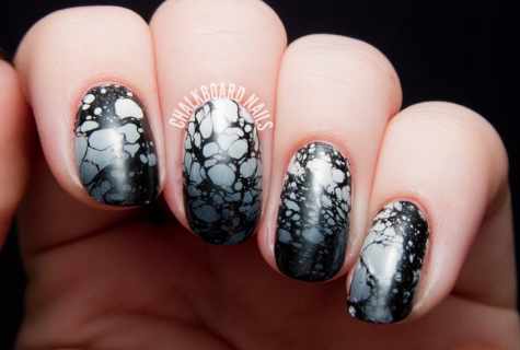 Art of marble manicure